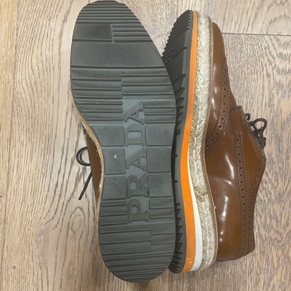Prada oxfords barely worn size 6 - Picture 3 of 8